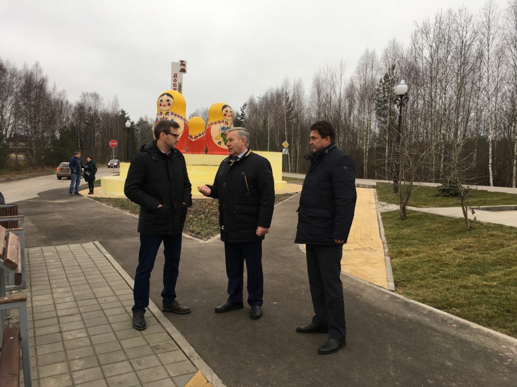 Хохломские матрешки, скейт-парк, детская и спортивные площадки появились в Семенове после благоустройства улицы Заводской