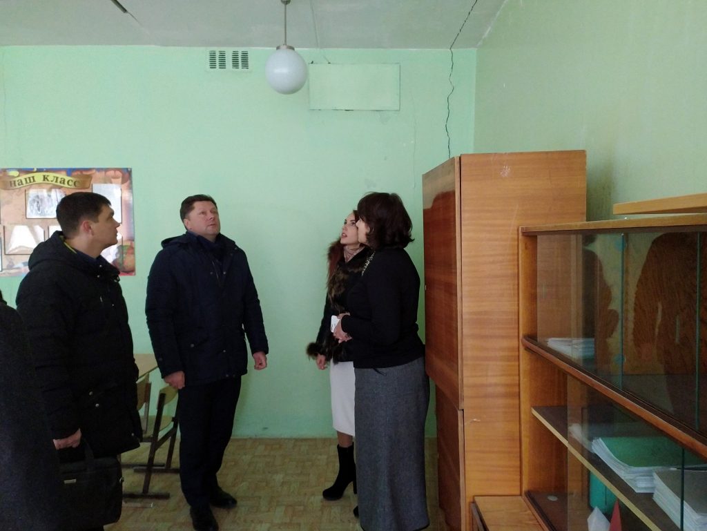 Ситуацию с разрушением дзержинской школы №35 взяла на контроль «Единая Россия»