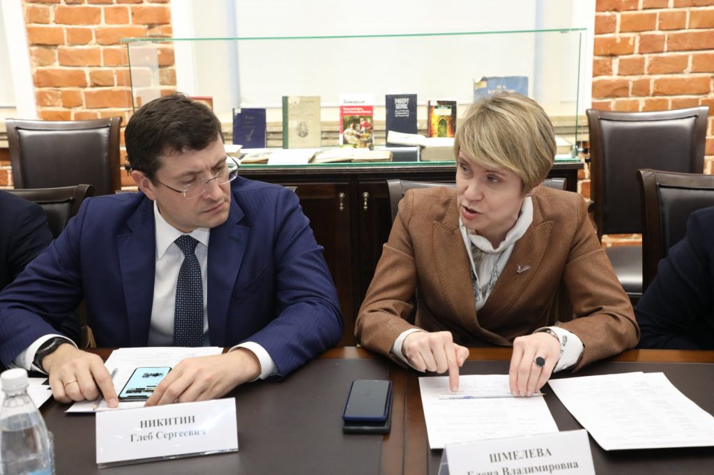 Глеб Никитин и Елена Шмелева приняли участие в круглом столе ОНФ по вопросам развития образования, культуры и спорта