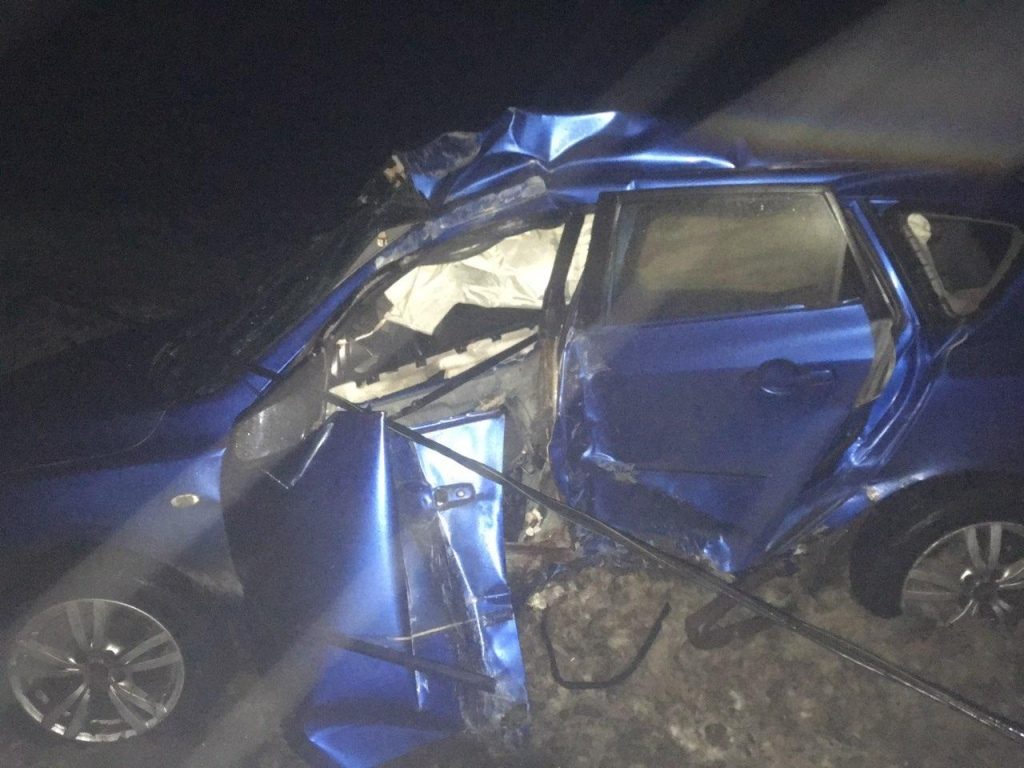 23-летний водитель погиб, врезавшись в столб на трассе М7