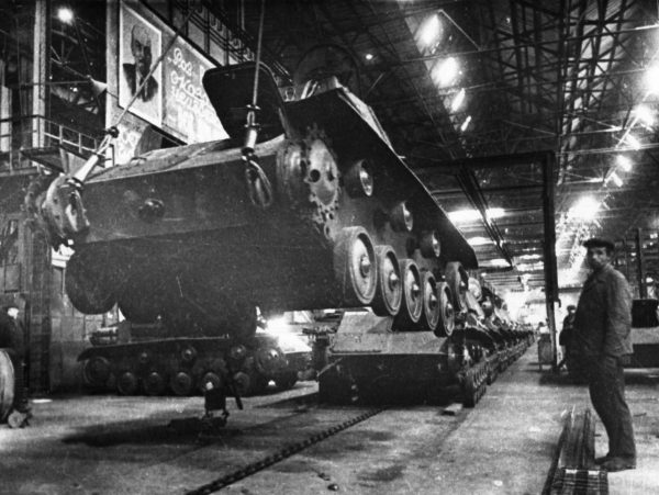 Тыльная сторона войны: как нижегородские заводы работали на победу в Великой Отечественной войне