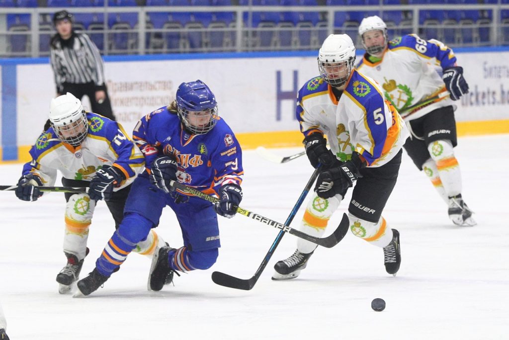 Женский хоккейный клуб «СКИФ» лишился шансов на выход в плей-офф