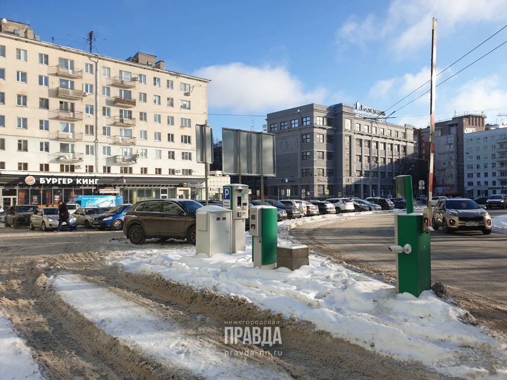 В нижегородском дептрансе не смогли объяснить, почему не работают платные муниципальные парковки