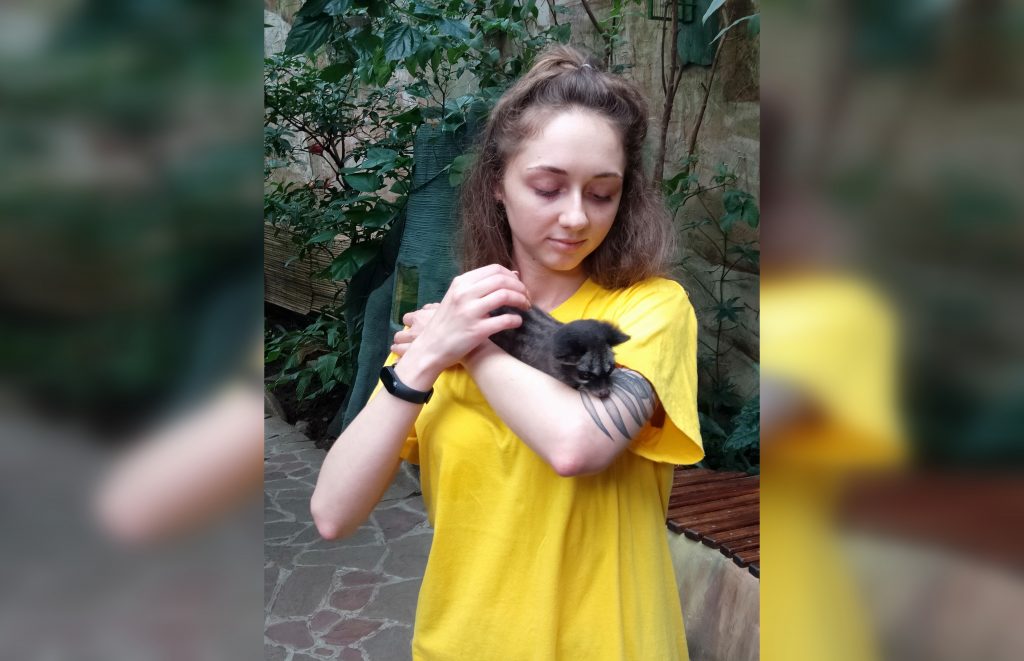 Видео дня: малыша циветты, от которого отказалась мама, выкормили сотрудники зоопарка «Лимпопо»