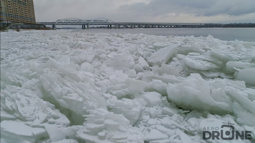 Видео дня: Нижегородец снял ледоход на Волге с высоты птичьего полёта