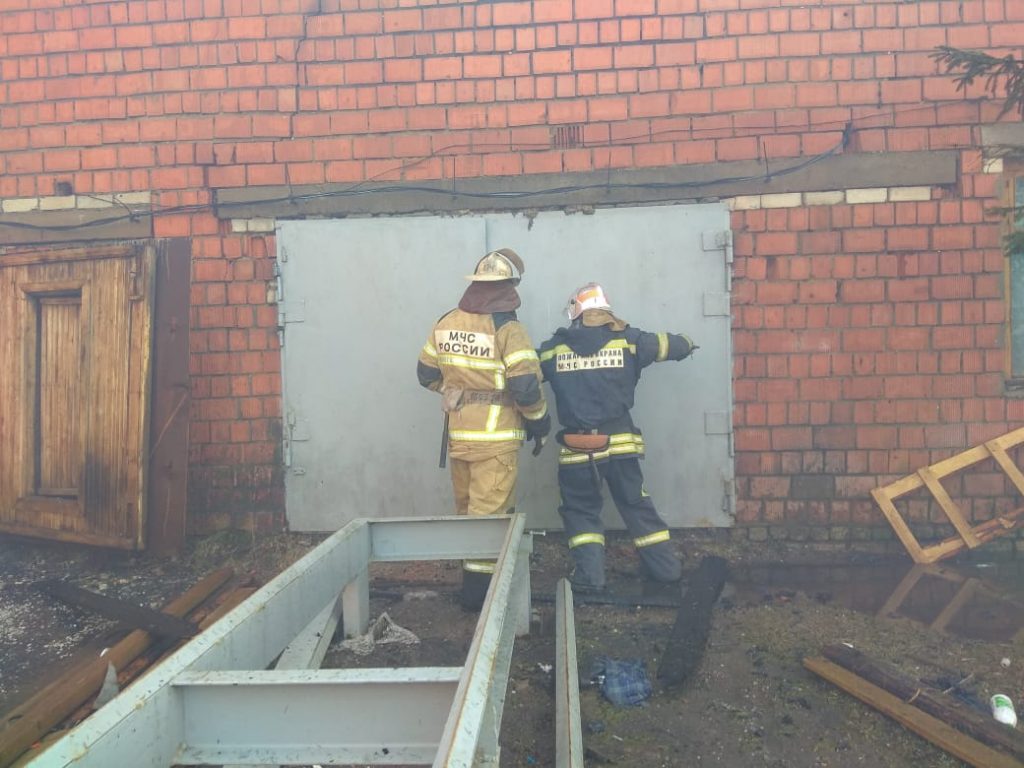 Появилось видео тушения пожара в Богородском районе