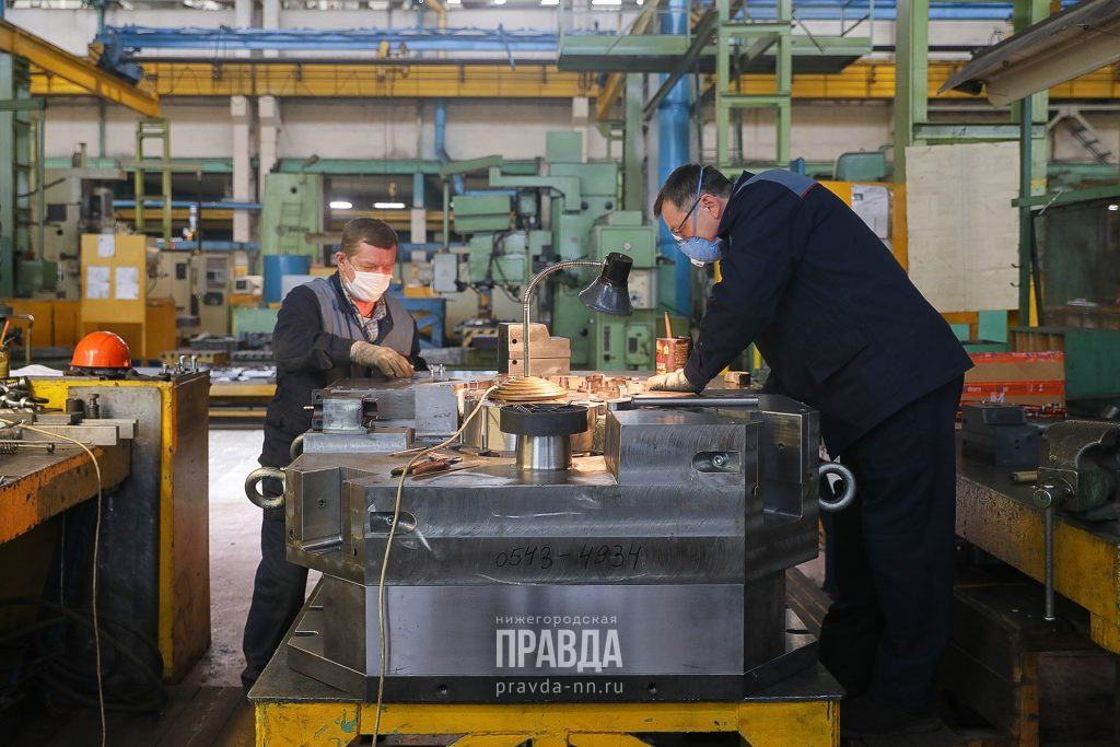Горьковский автомобильный завод возобновит работу 13 апреля