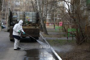 Ночью продезинфицировали основные дороги, тротуары и остановки Нижнего Новгорода