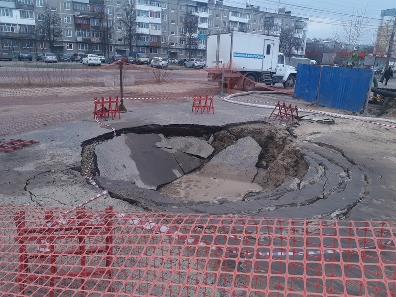 Названа причина провала грунта на площадке в Дзержинске