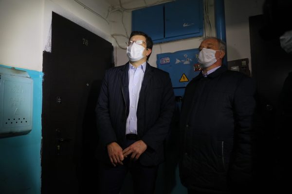 Глеб Никитин проверил работу по&nbsp;дезинфекции мест общего пользования в&nbsp;многоквартирных домах