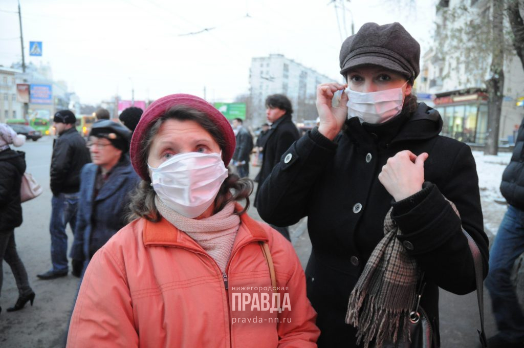 Ношение масок в общественных местах для нижегородцев является обязательным