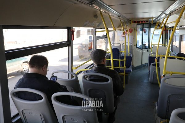 Пять автобусов изменят маршруты из-за коммунальных работ на улице Федосеенко