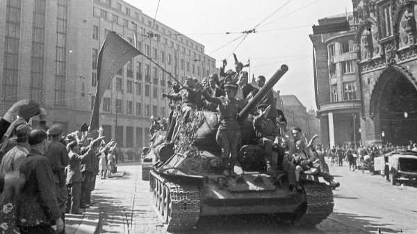Злата Прага: кто и как освобождал в 1945 году чешскую столицу