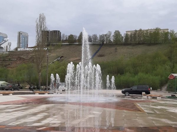 Новый фонтан открыли в нижегородском парке Победы