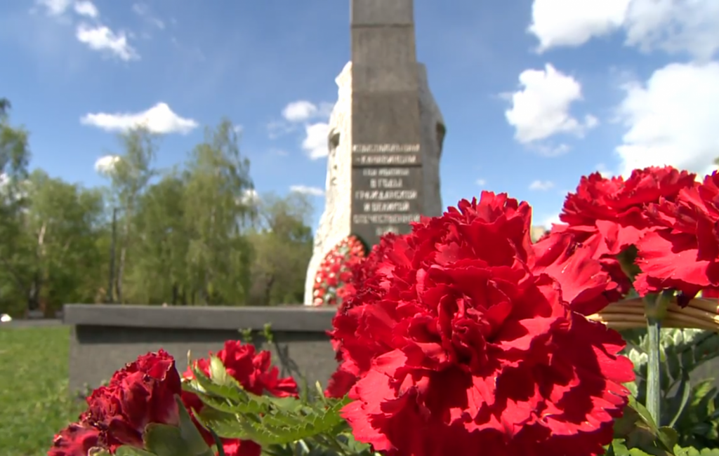 «Волонтеры Победы» благоустраивают мемориалы в Нижегородской области