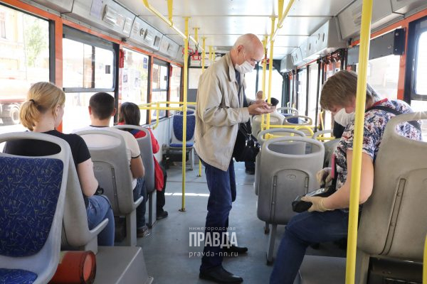 Правда или ложь: нижегородцы смогут бесплатно зарядить телефон в автобусах?