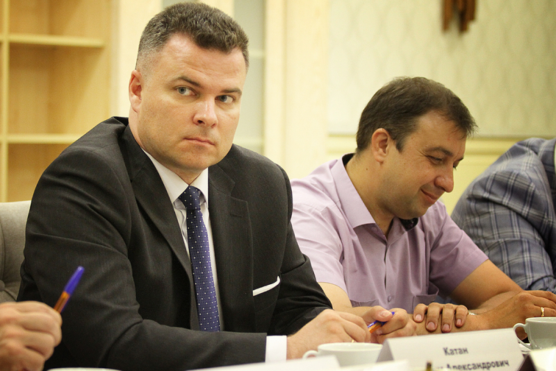 «Навальный ударил словом, оскорбил пожилого человека», — Максим Катан