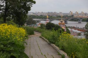 Качели для взрослых, место для слэклайна и туалеты: смотрим, как изменится набережная Федоровского