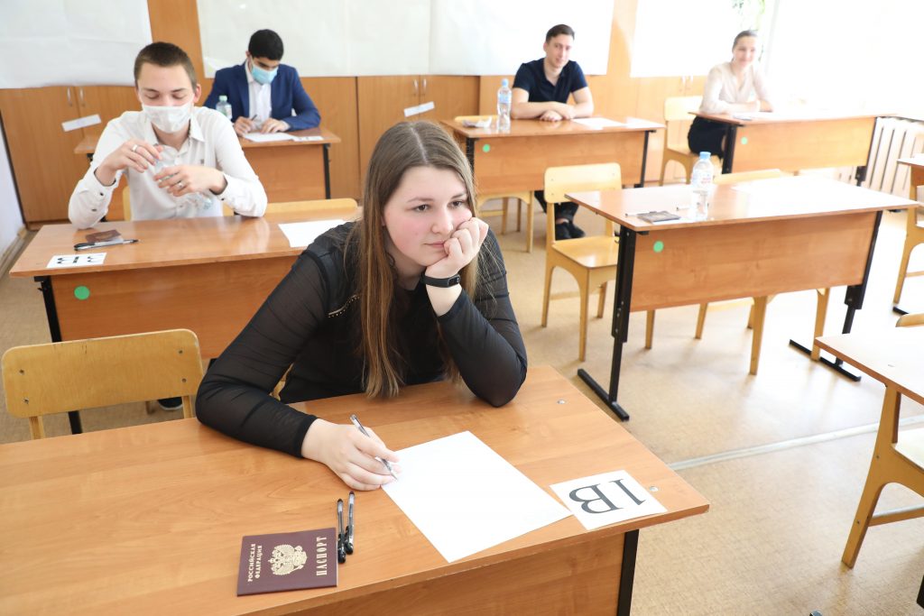 Психологические консультации для школьников перед экзаменами могут появиться в России