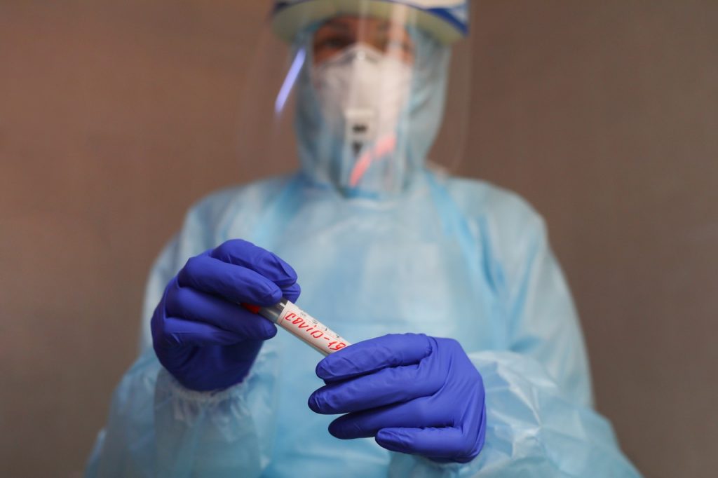 Первый замгубернатора Евгений Люлин готов испытать на себе вакцину от коронавируса