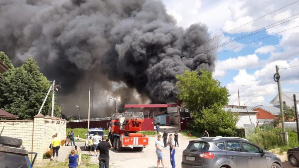 Опубликовано видео пожара на складе под Дзержинском