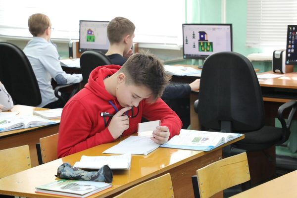 >850 млн рублей будет вложено в цифровизацию системы образования региона в 2021 году