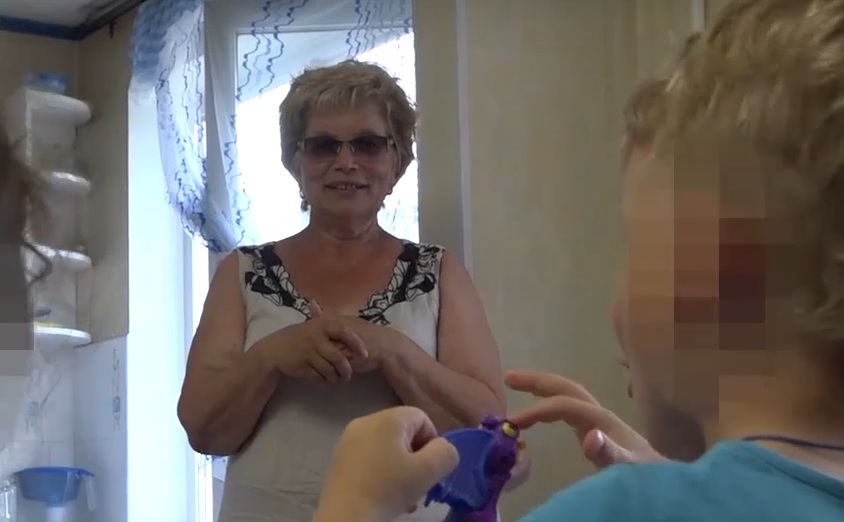 Жительница Дзержинска несколько лет не может оформить опекунство над внуками