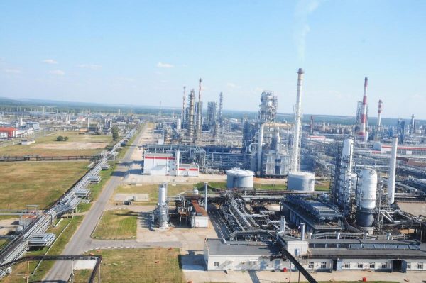 Горючая линия: как кстовский завод нефтепереработки перешёл от кризиса к развитию