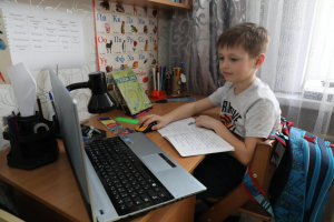 Дистанционку в школах предлагают запретить на законодательном уровне