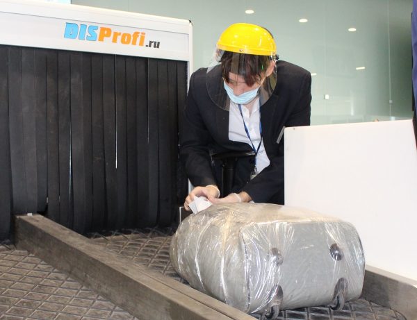 Кабины для дезинфекции багажа установили в аэропорту Стригино