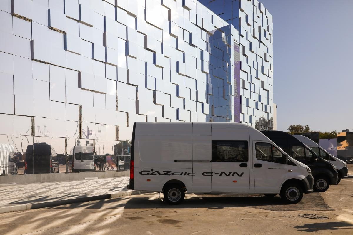 ГАЗ готовится к серийному производству электромобилей GAZelle e‑NN: смотрим, как будут выглядеть будущие микроавтобусы
