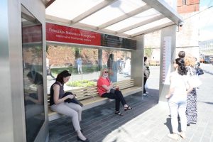 Установку «умных остановок» завершат к концу 2020 года