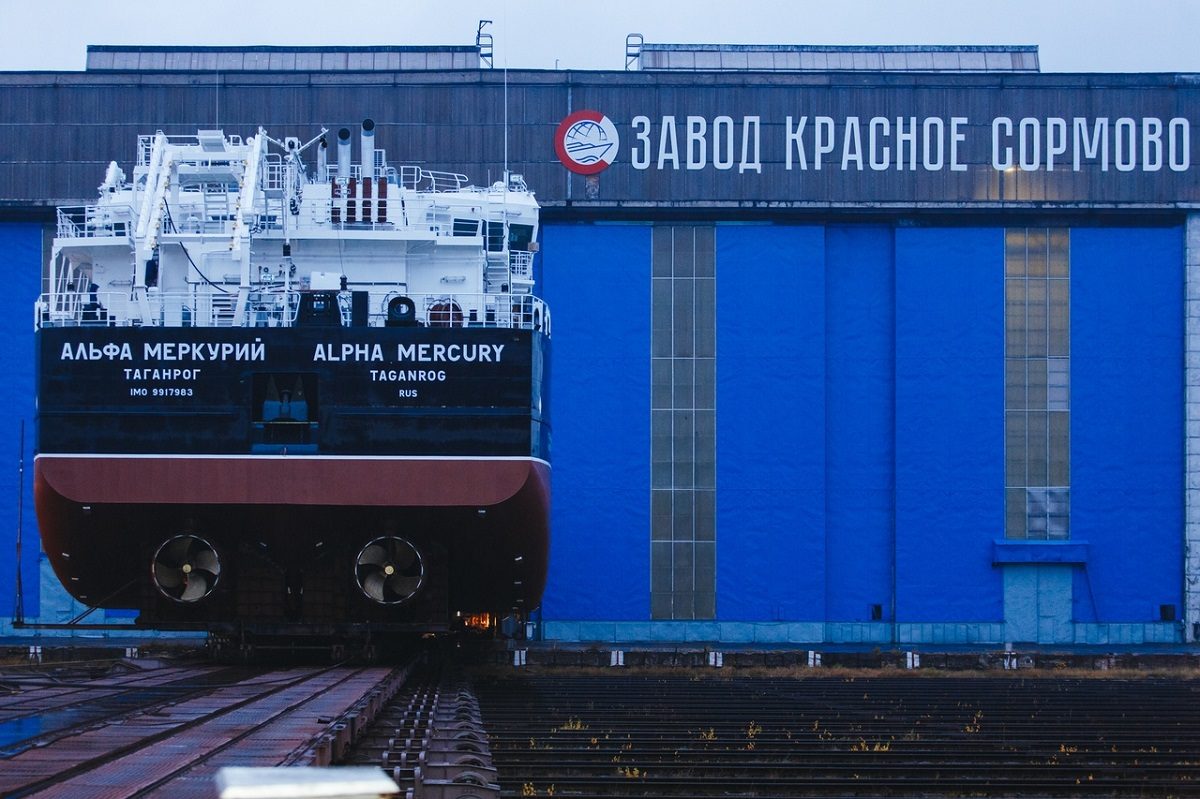 Завод «Красное Сормово» спустил на воду последнее в этом году судно