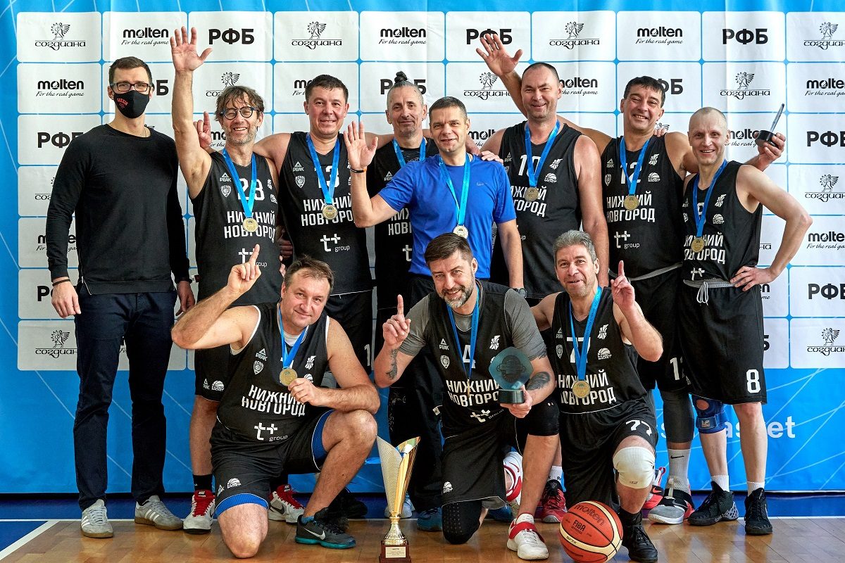 Сборная Нижегородской области по баскетболу среди игроков 45+ одержала победу на первенстве России