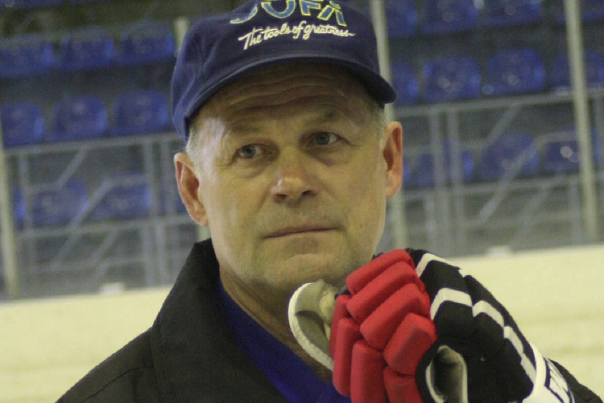 В заволжском «Моторе» Евгения Щепачкова многому научил Валентин Васильевич Плошкин. Он тренировал команду с 1965 по 1970 год. Создана же она была осенью 1959-го