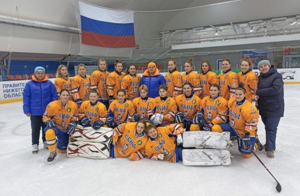Юные нижегородские хоккеистки заняли 2‑е место на первом этапе первенства России