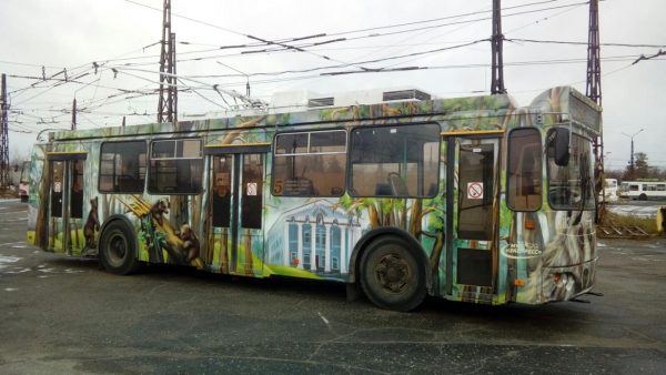 Фото дня: картина Ивана Шишкина появится на троллейбусе в Дзержинске