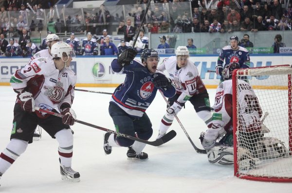 Нижегородские спортсмены отметили День рождения хоккея