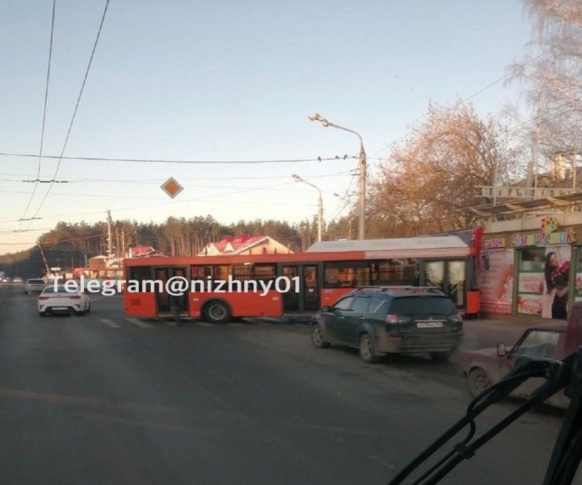В Нижнем Новгороде женщина-водитель автобуса погибла при попытке остановить его