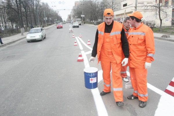 Более 250 участков дорог местного значения ежегодно будет ремонтироваться по программе поддержки местных инициатив