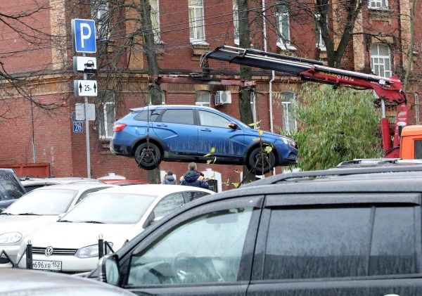 Парковку автомобилей еще на нескольких улицах Нижнего Новгорода запретят с 22 января