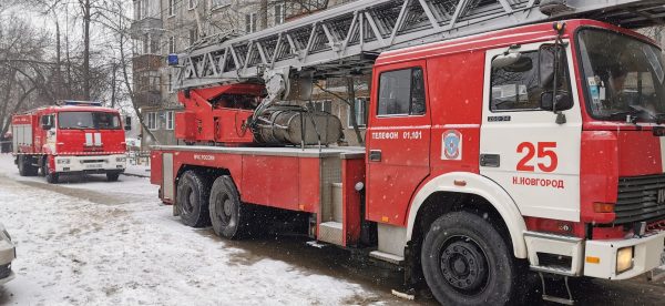 Нижегородец из дома на улице Березовской поблагодарил пожарных за спасение