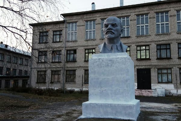 Нижегородские активисты ОНФ добились благоустройства территории школы в Сормовском районе