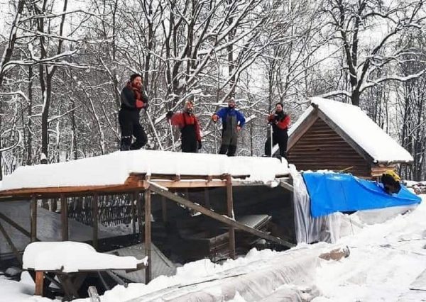>Субботник по уборке снега пройдёт на Щелоковском хуторе
