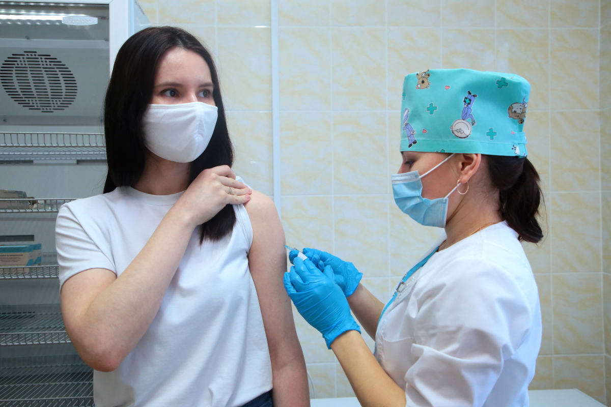 Почти 1,4 млн человек вакцинировались от коронавируса в Нижегородской области