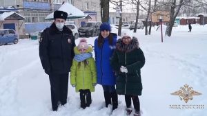 Арзамасского полицейского наградили за спасение людей на пожаре