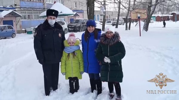 Арзамасского полицейского наградили за спасение людей на пожаре