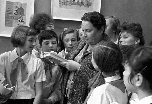Огни Барто: почему не хотели печатать стихи знаменитой детской поэтессы