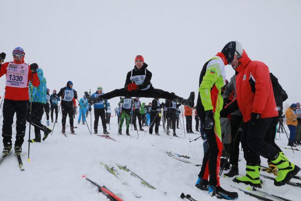 «На дистанции разогреемся»: смотрим, как прошла «Лыжня России» в Нижнем Новгороде