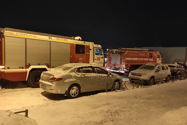 45 человек эвакуировали из 19-этажного дома в ЖК «Цветы» из-за пожара